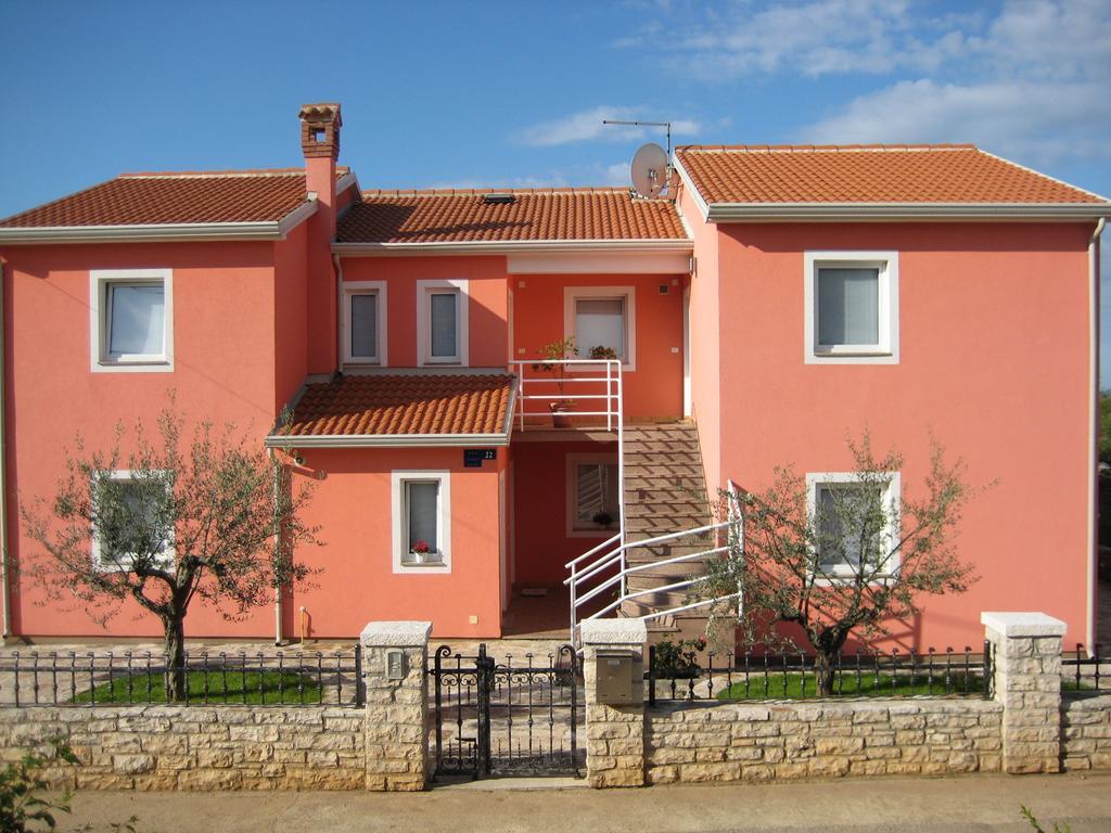 Apartment Domus Lauri Umag Room photo